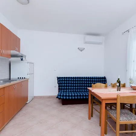 Apartments Alex Lopar Exterior photo