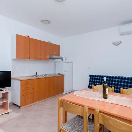 Apartments Alex Lopar Exterior photo